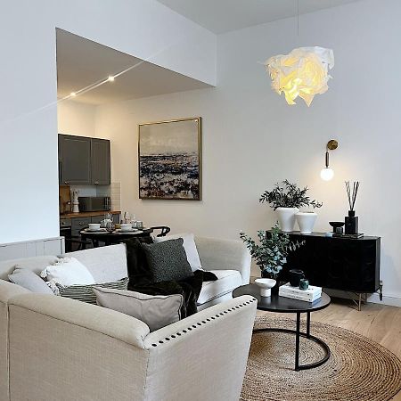 Todmorden Town Centre Apartment 외부 사진