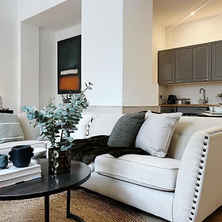 Todmorden Town Centre Apartment 외부 사진
