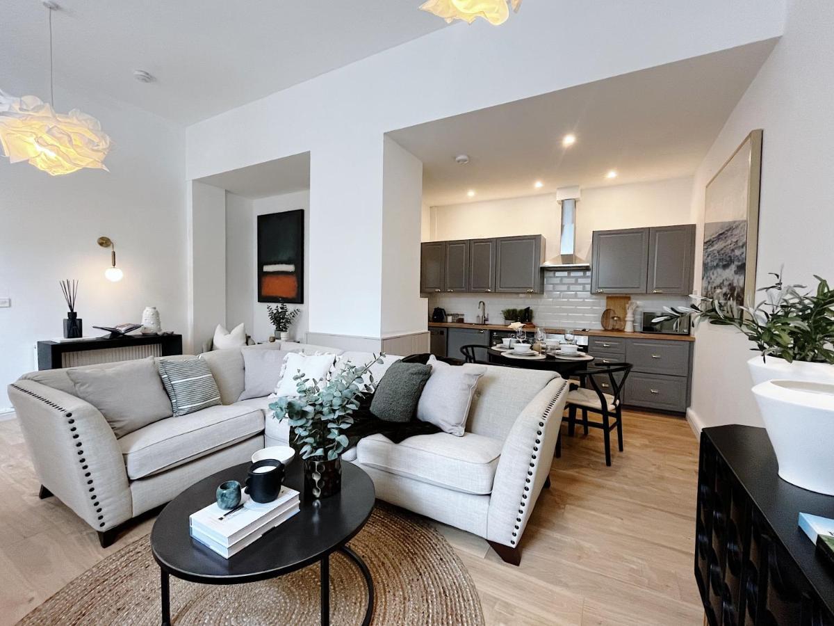 Todmorden Town Centre Apartment 외부 사진