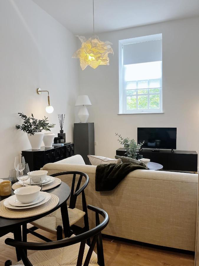 Todmorden Town Centre Apartment 외부 사진